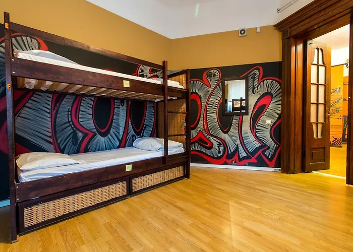 Hostel The Monk's Bunk *